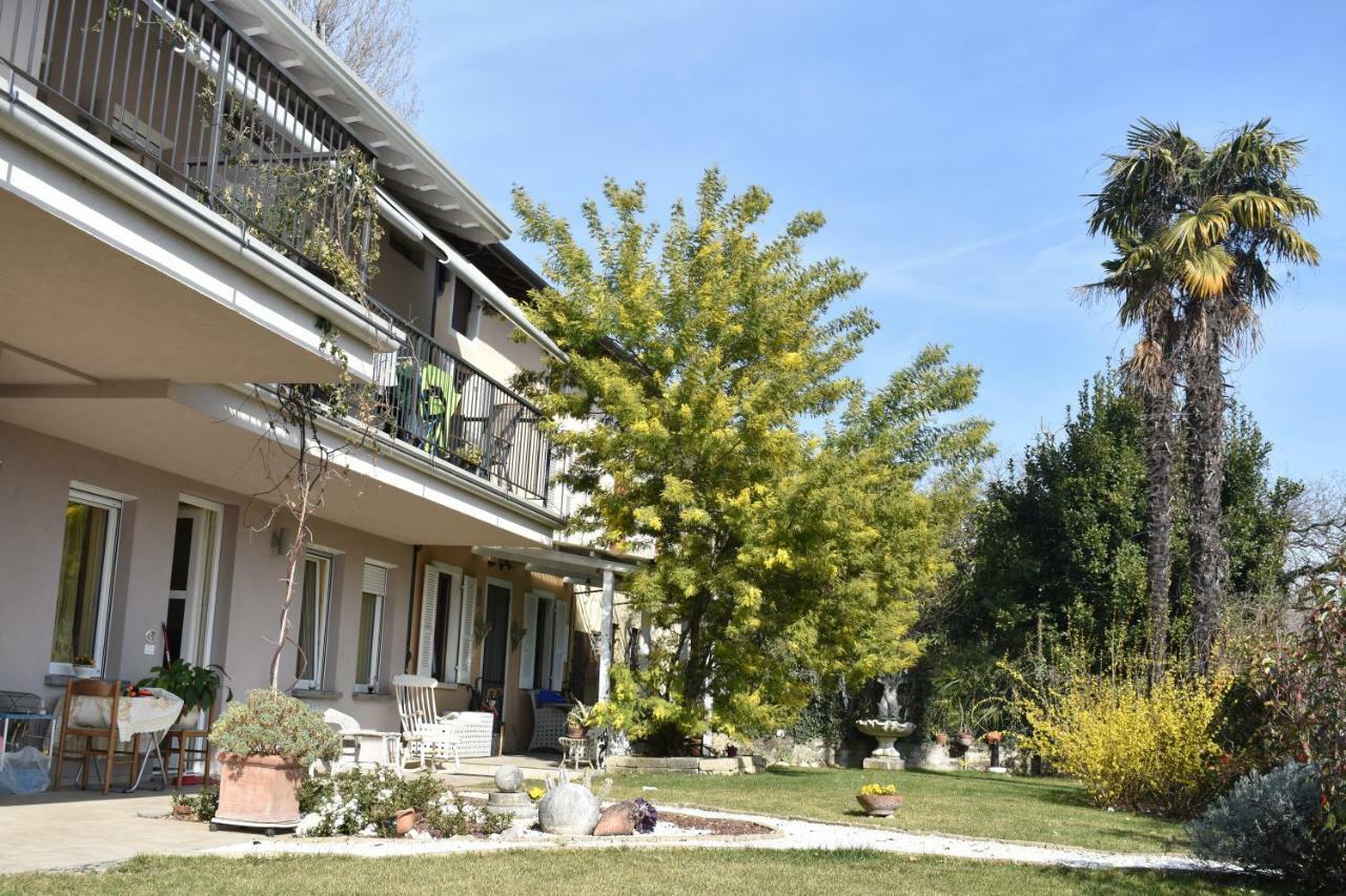 Mimosa Apartments Soiano Del Lago Eksteriør billede